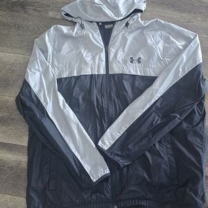 Under Armour Men's Black and Gray Windbreaker